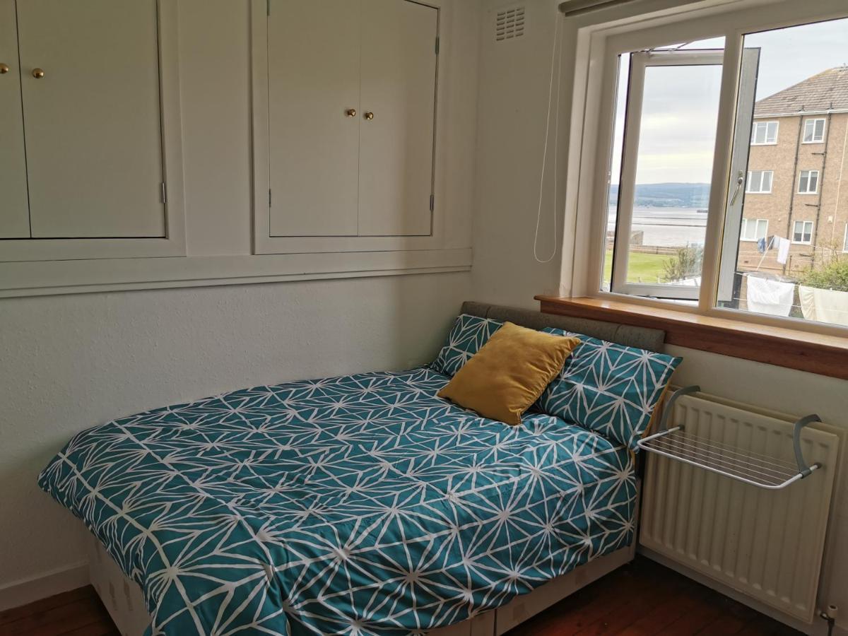 You Deserve A Staycation On The Firth Of Clyde へレンズバラ エクステリア 写真